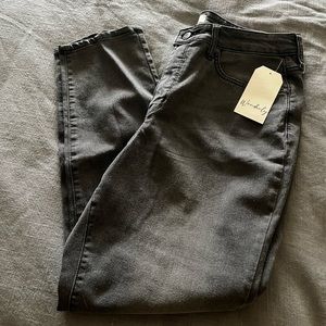 Wonderly Size 12 Blackish Gray Skinny Jeans NWT